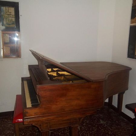 Habita Estudios Laureles Medellin Luaran gambar